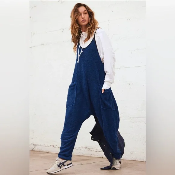 FP Movement Women's Hot Shot Cuddle Up Onesie NWT - Picture 5 of 9